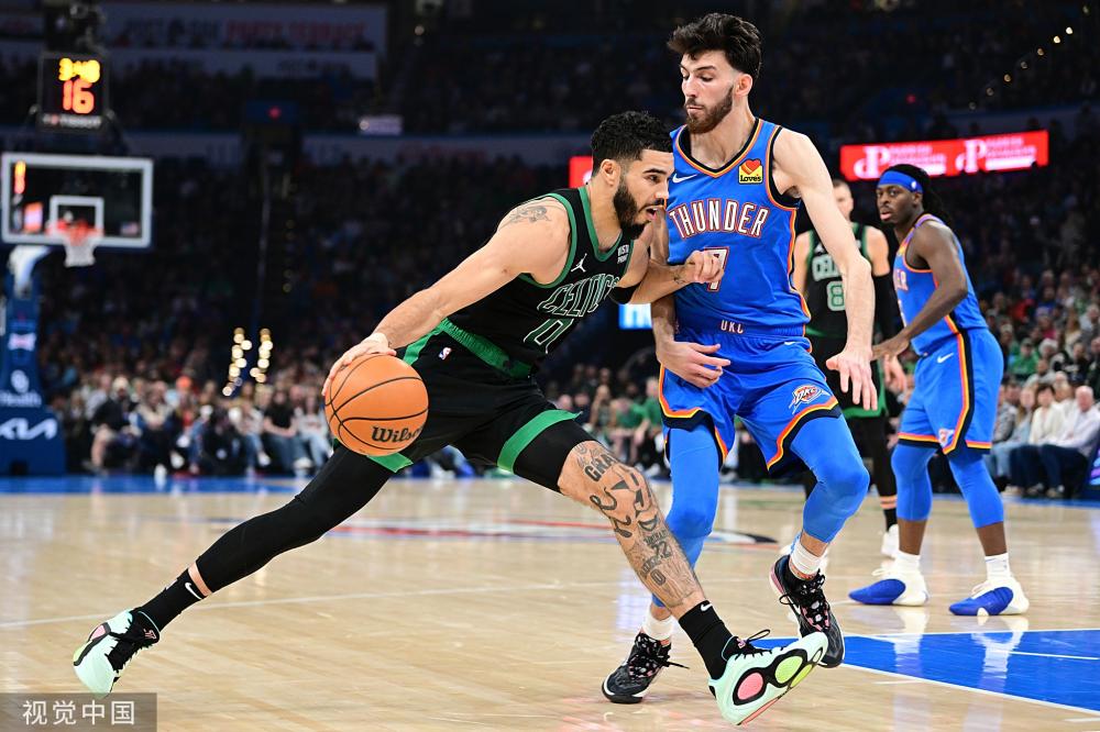 他不断挑战 他不断挑战